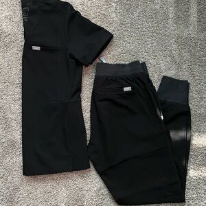 Figs Black Scrub Set (Joggers)